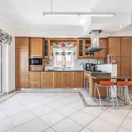 Villa Sunflower Albufeira